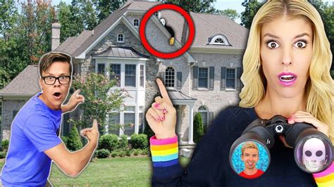Spying on GAME MASTER STEPHEN SHARER FAM House .